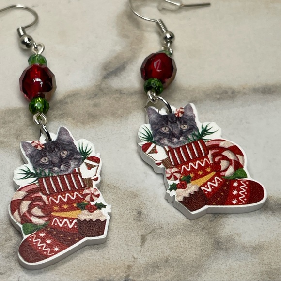 Kitty Cat Christmas Earrings - Picture 2 of 7